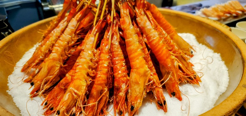 9月限定メニュー　大分県姫島特産車エビの塩焼きが登場です。